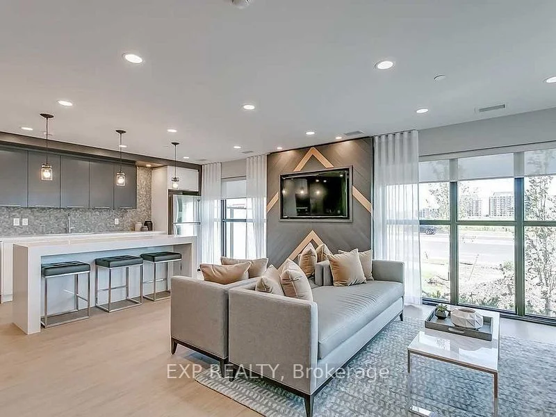 Condo Apartment in Oakville