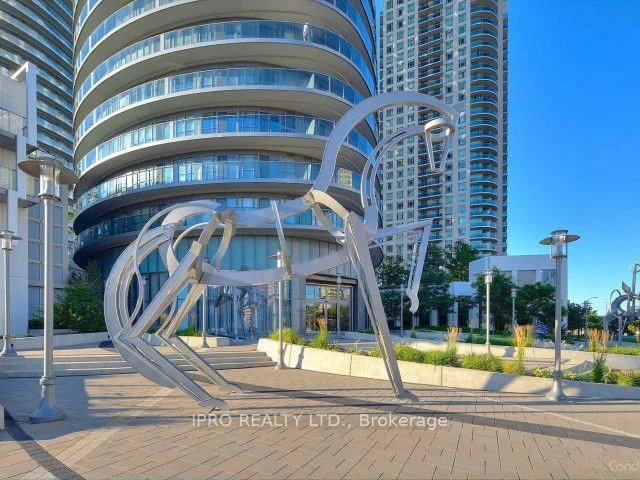 Condo Apartment in Mississauga