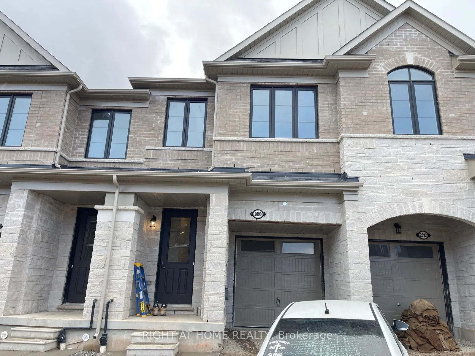 2090 Coppenwood Common, Burlington, On, L7p 0v8