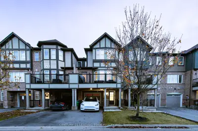 Att/Row/Townhouse in Brampton