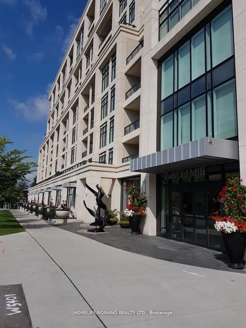 Condo Apartment in Toronto