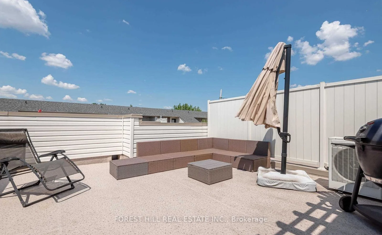 6 Drummond Street 309, Toronto W06, ON M8V 1Y8