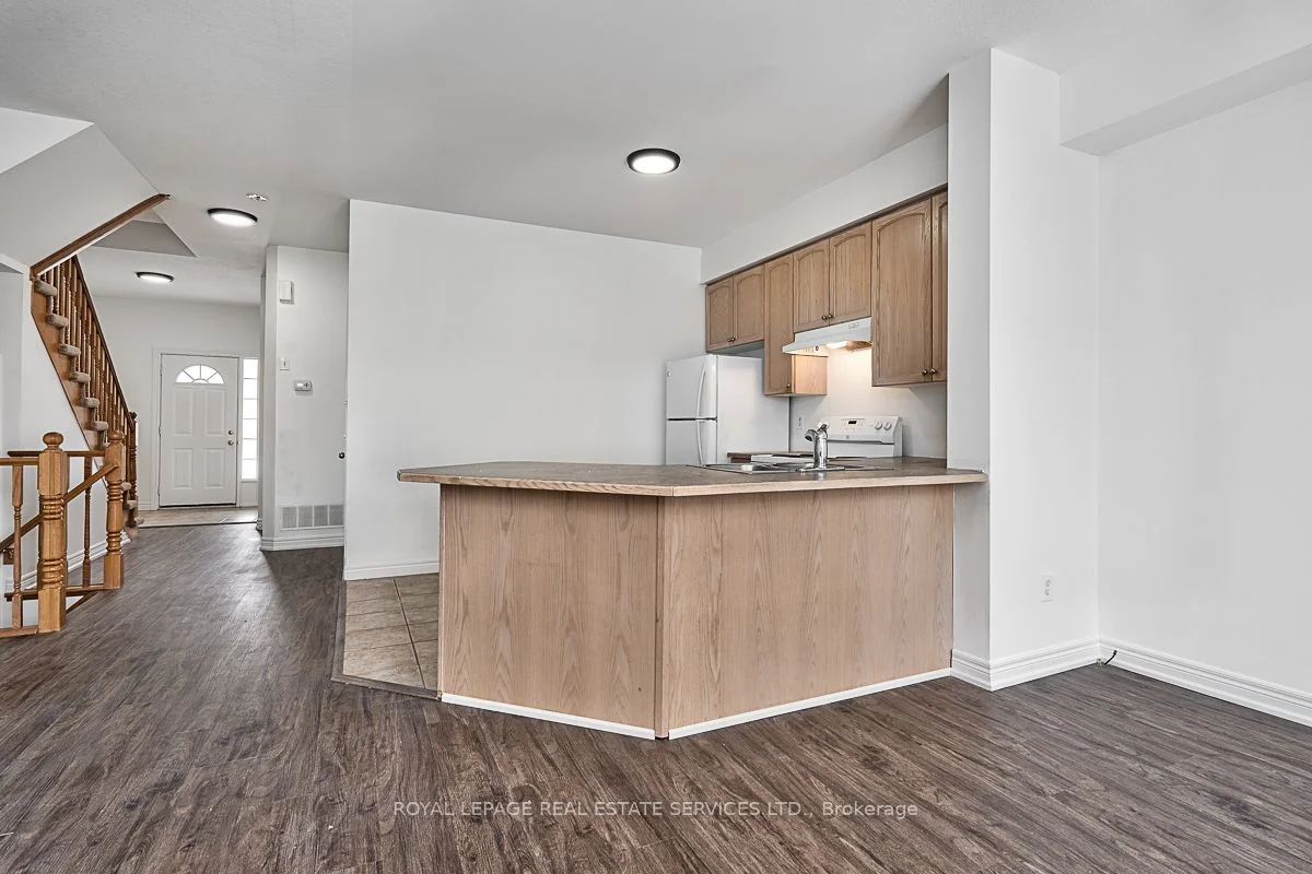 5304 Scotia Street, Burlington, ON L7L 7B3