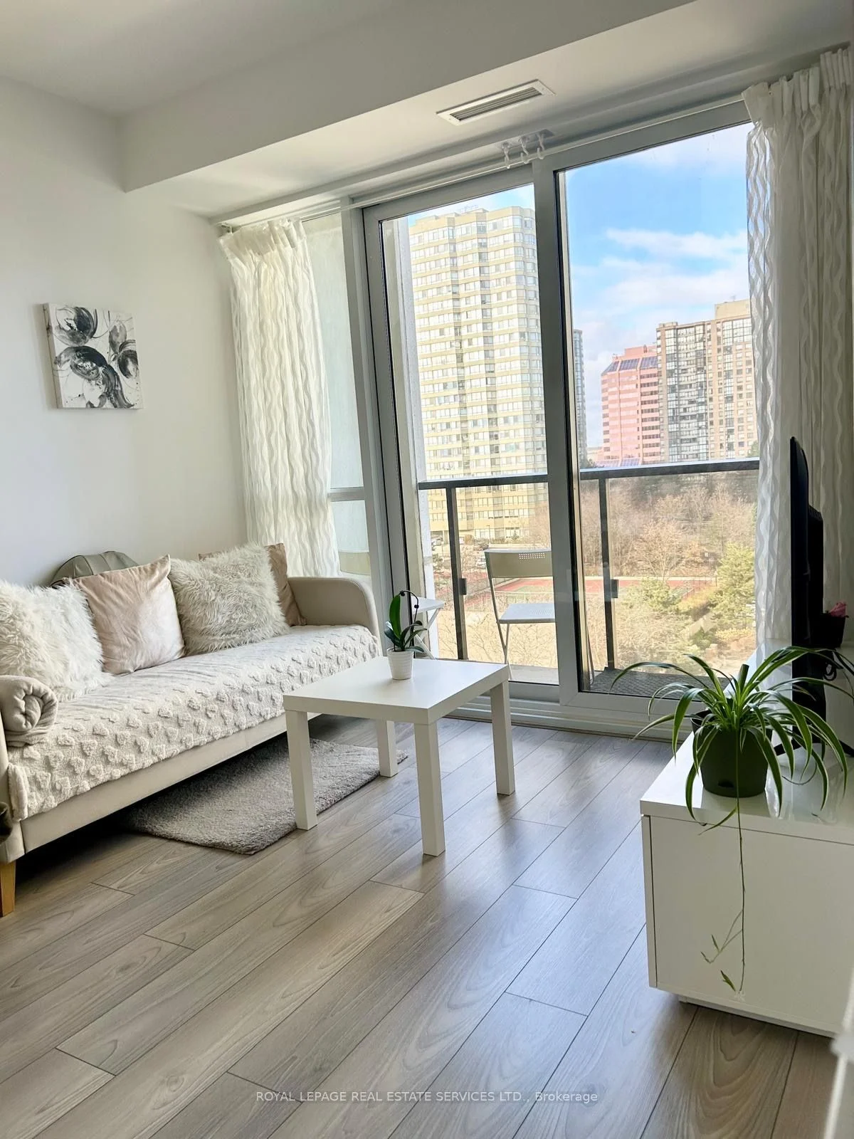 36 Elm Drive 710, Mississauga, ON L5N 0N3