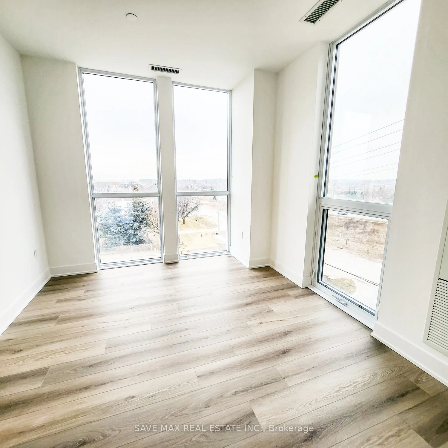2333 Khalsa Gate 411, Oakville, ON L6M 0X2
