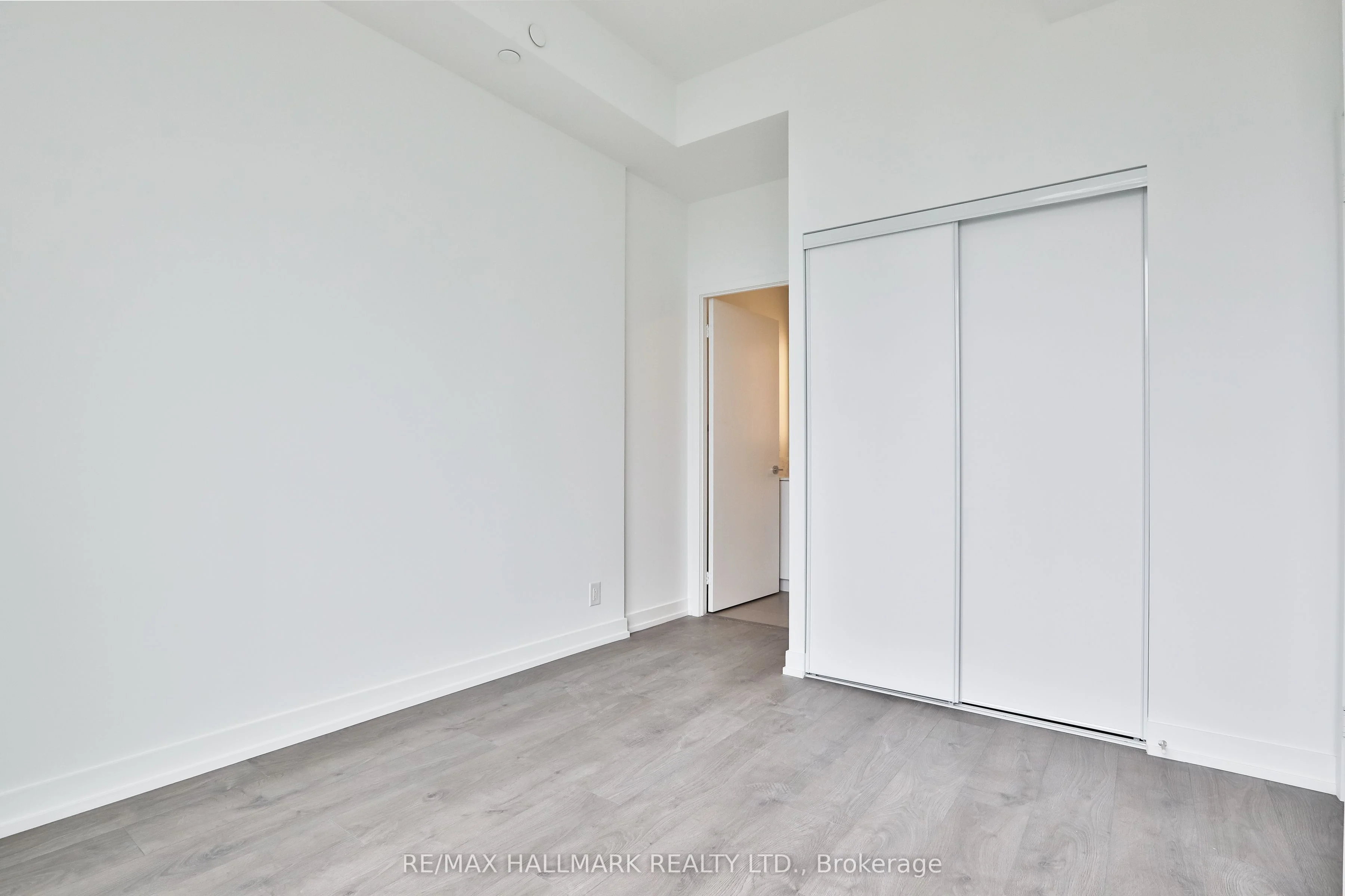 270 Dufferin Street 504, Toronto W01, ON M6K 3R4