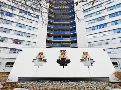Condo Apartment in Mississauga