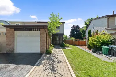 Semi-Detached in Mississauga