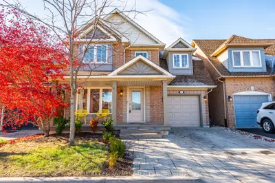 Detached in Burlington