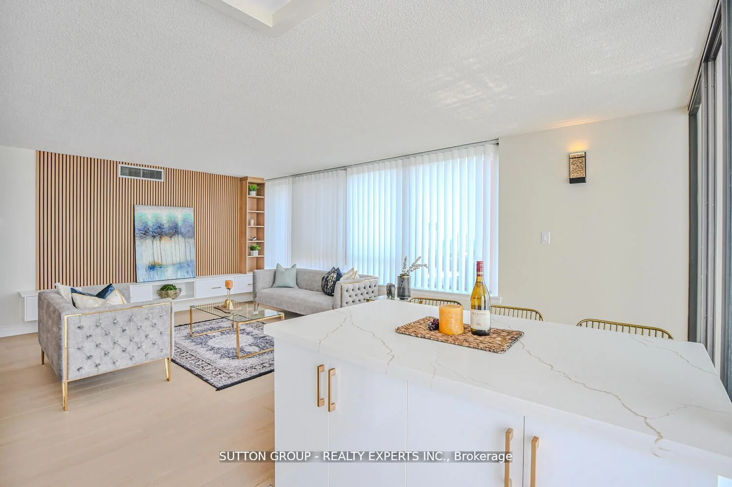 4235 Sherwoodtowne Boulevard 907, Mississauga, On L4z 1w3