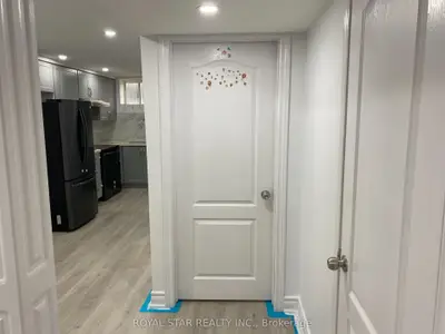 Att/Row/Townhouse in Brampton