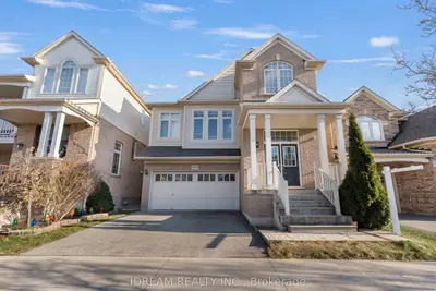 Detached in Burlington