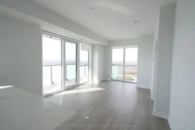 Condo Apartment in Mississauga