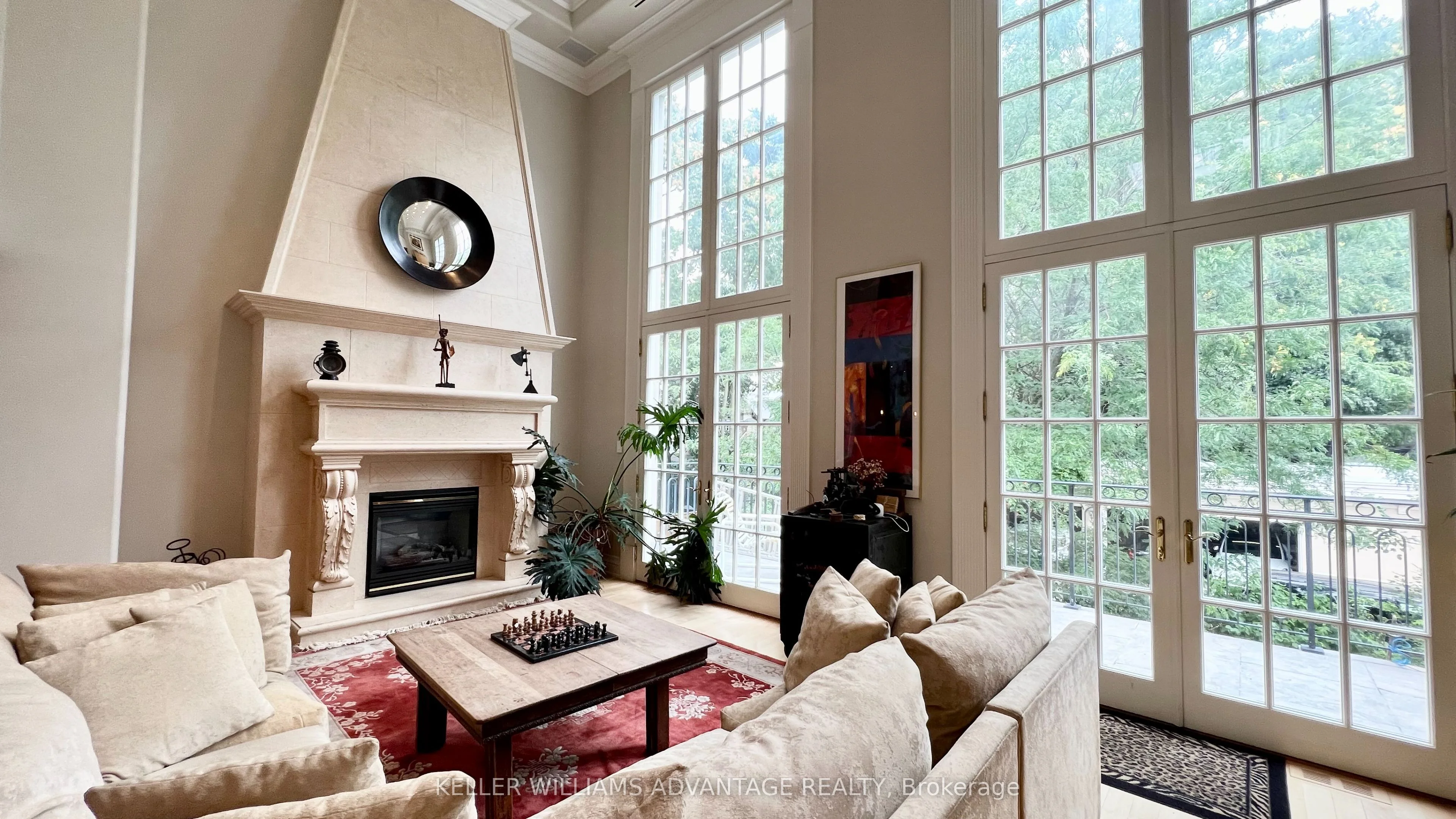 54 Hewitt Avenue Upper, Toronto W01, On M6r 1y3