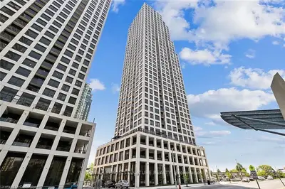Condo Apartment in Mississauga