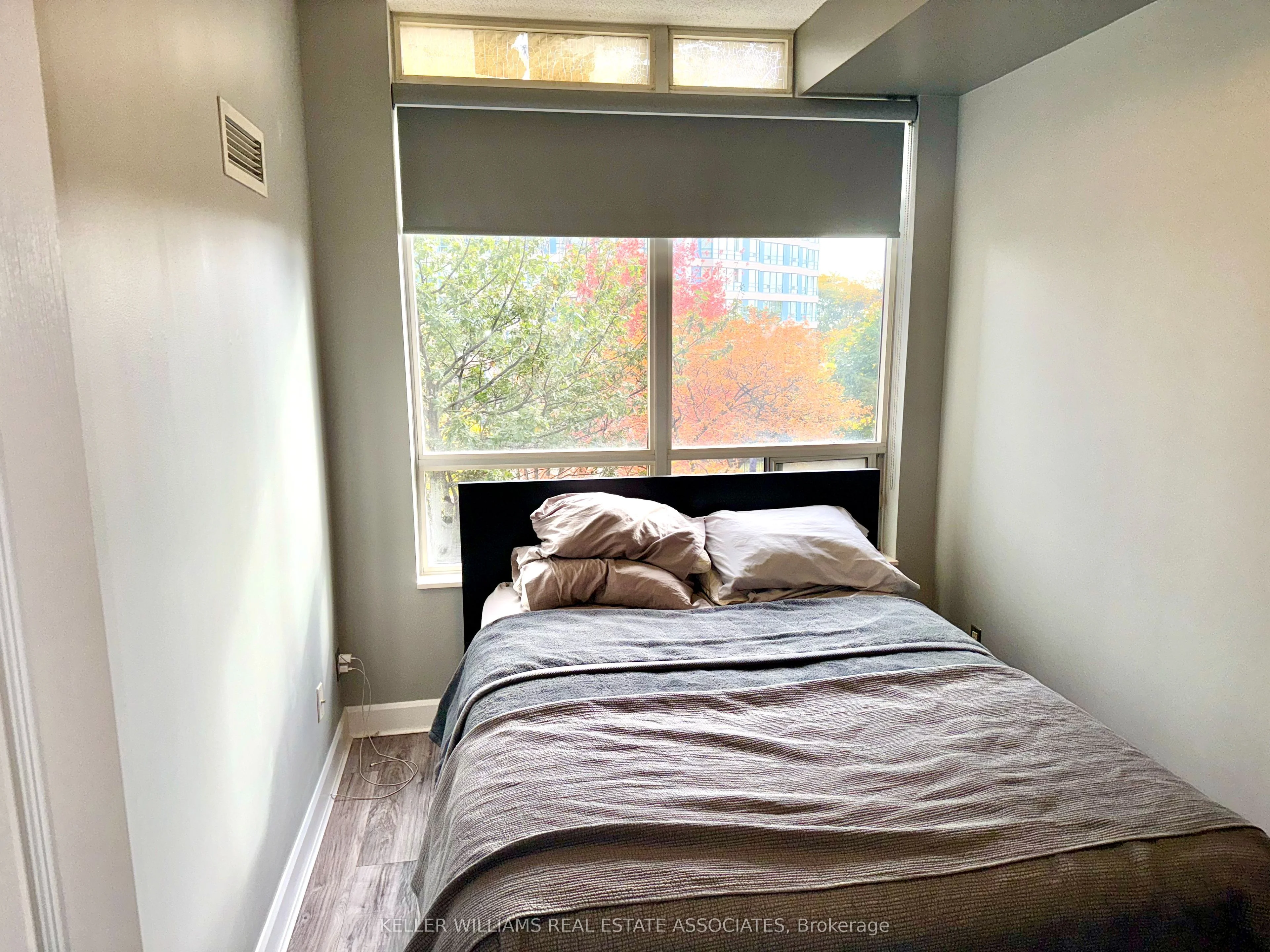3880 Duke Of York Boulevard 308, Mississauga, ON L5B 4M7