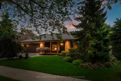 Detached in Burlington