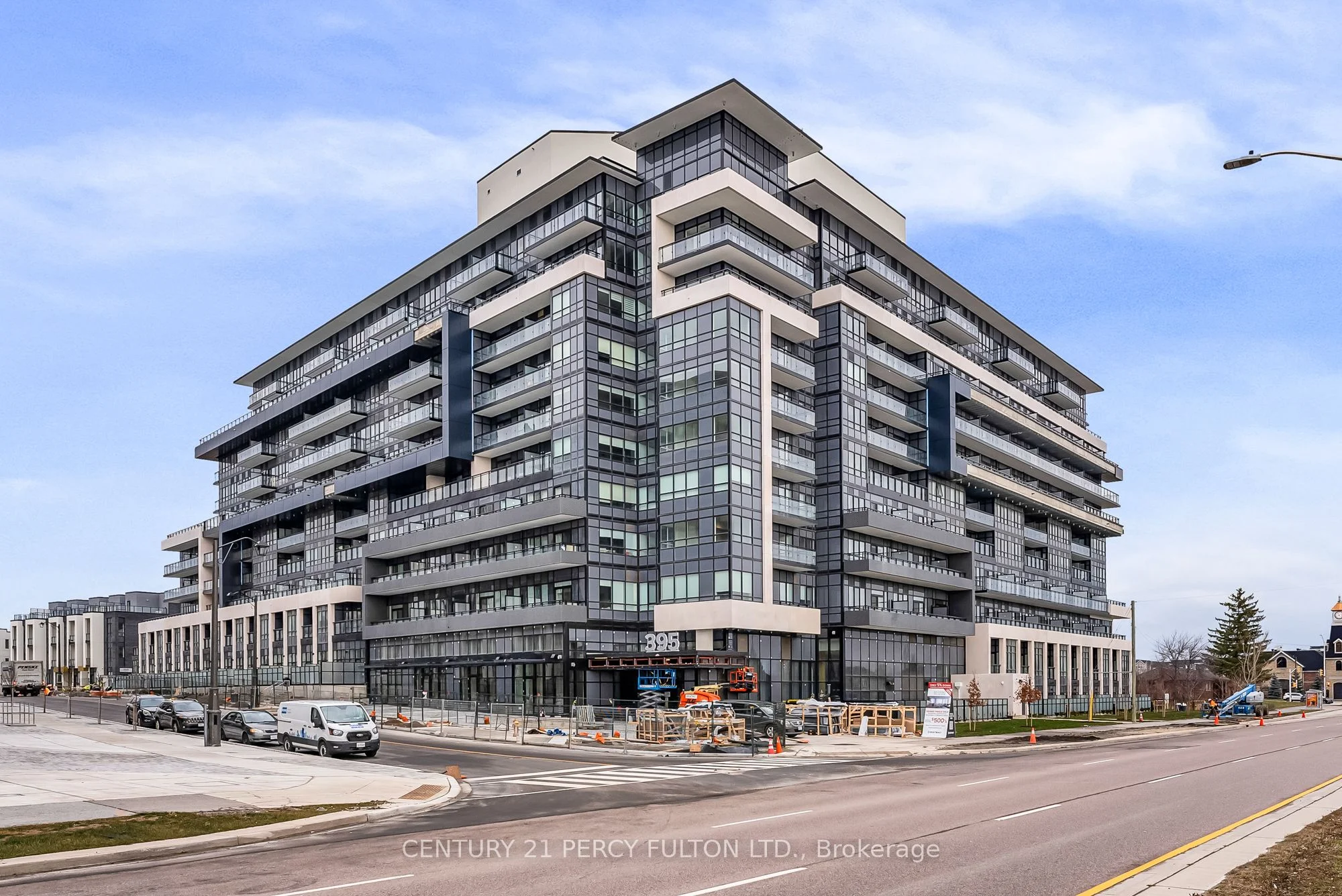 395 Dundas Street W 317, Oakville, On L6m 5r8