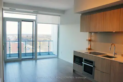 28 Ann Street 1414, Mississauga, On L5g 0e1