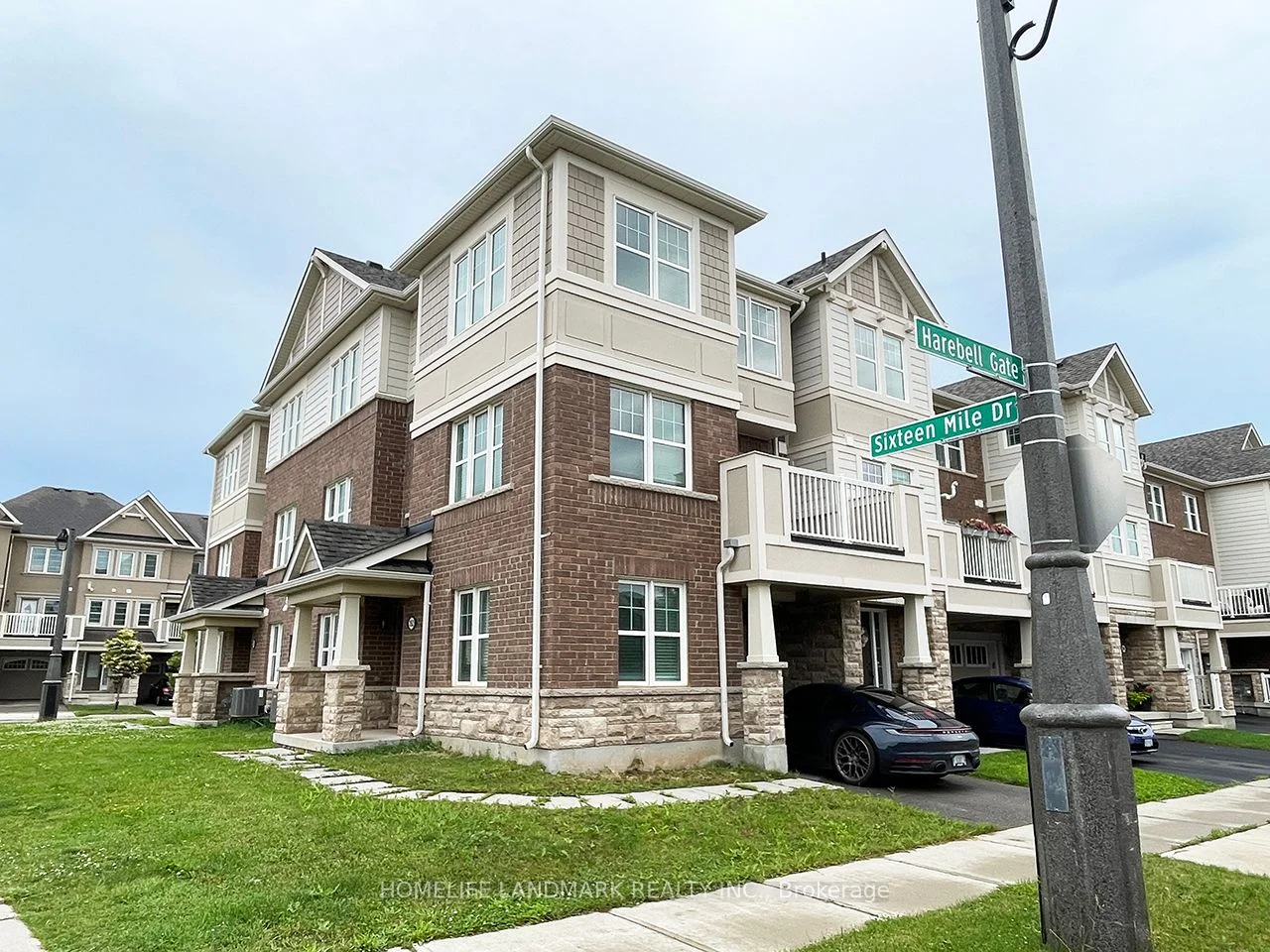352 16 Mile Drive, Oakville, On L6m 0z5