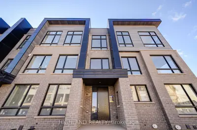 Att/Row/Townhouse in Oakville
