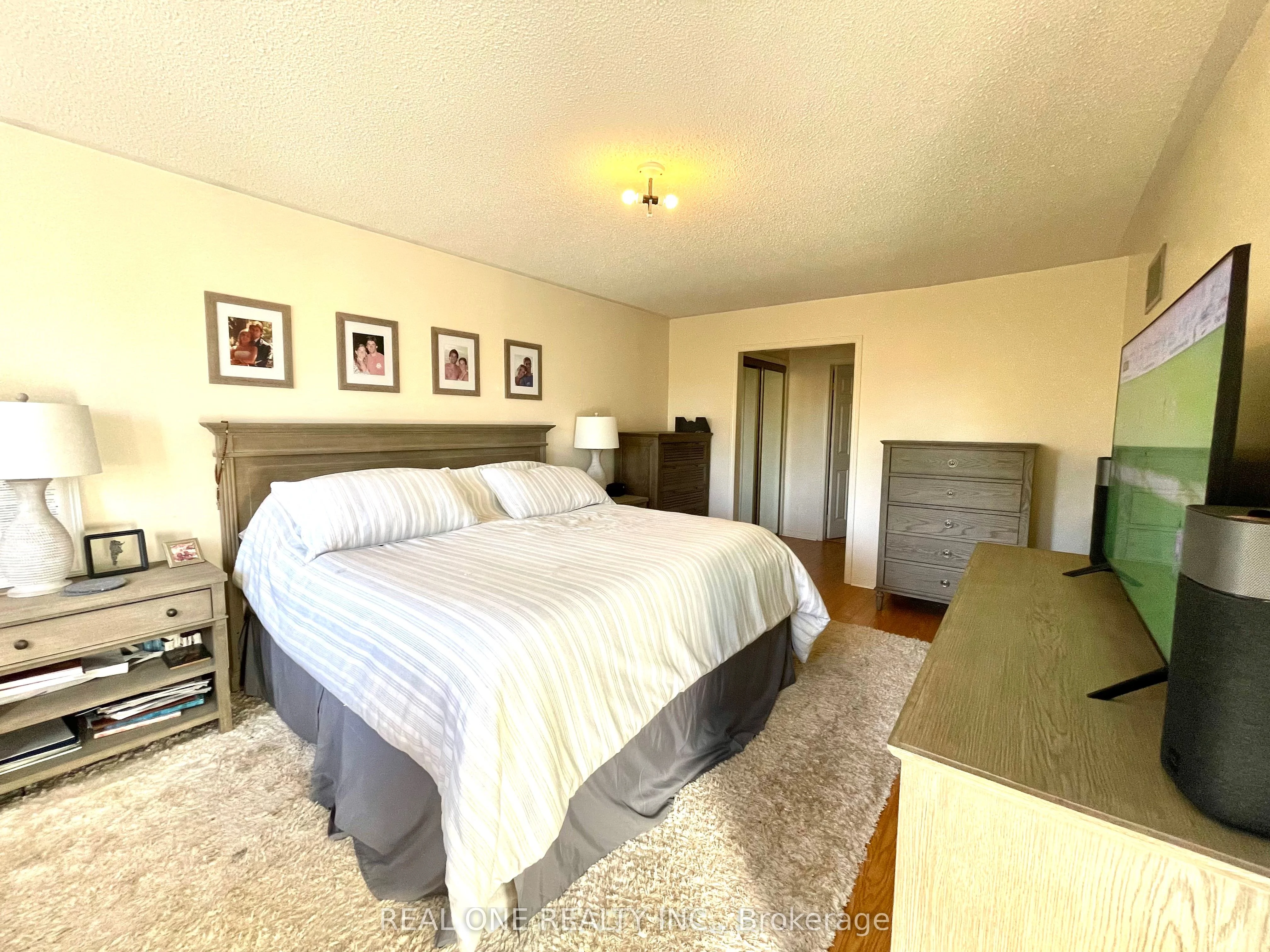 1405 Greendale Terrace, Oakville, ON L6M 1W6