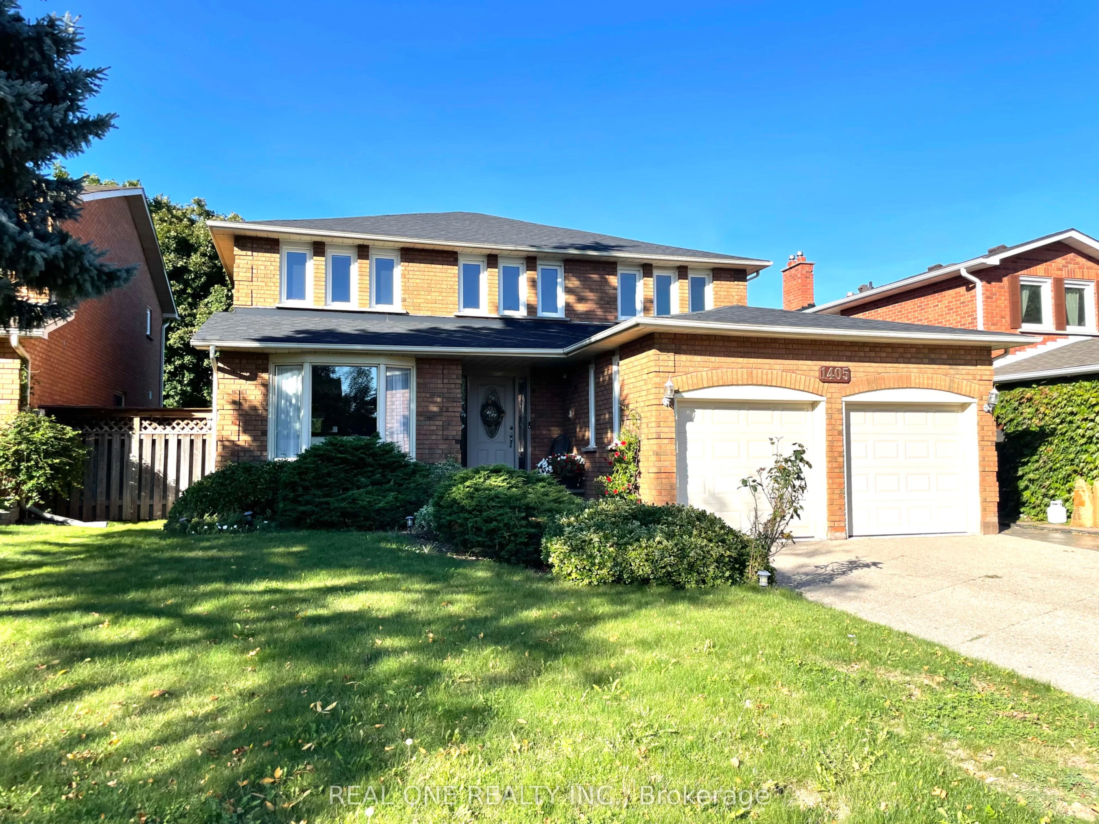 Detached in Oakville