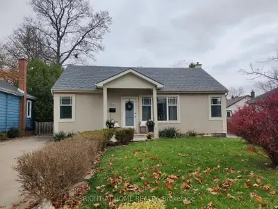 Detached in Oakville