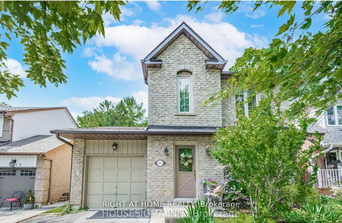Detached in Oakville