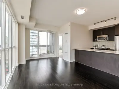 Condo Apartment in Mississauga