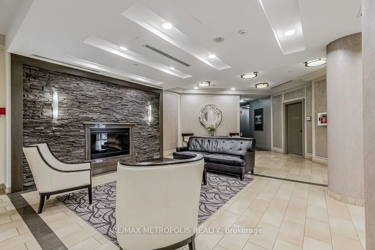60 Heintzman Street 1812, Toronto W02, ON M6P 5A1