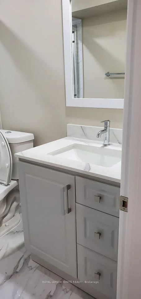 3192 Ernest Appelbe Boulevard Bsmt, Oakville, ON L6H 0N7