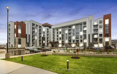 Condo Apartment in Milton