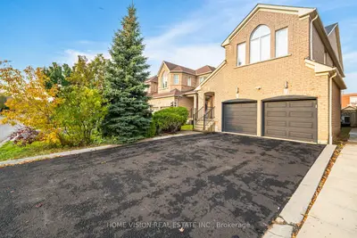 Detached in Mississauga