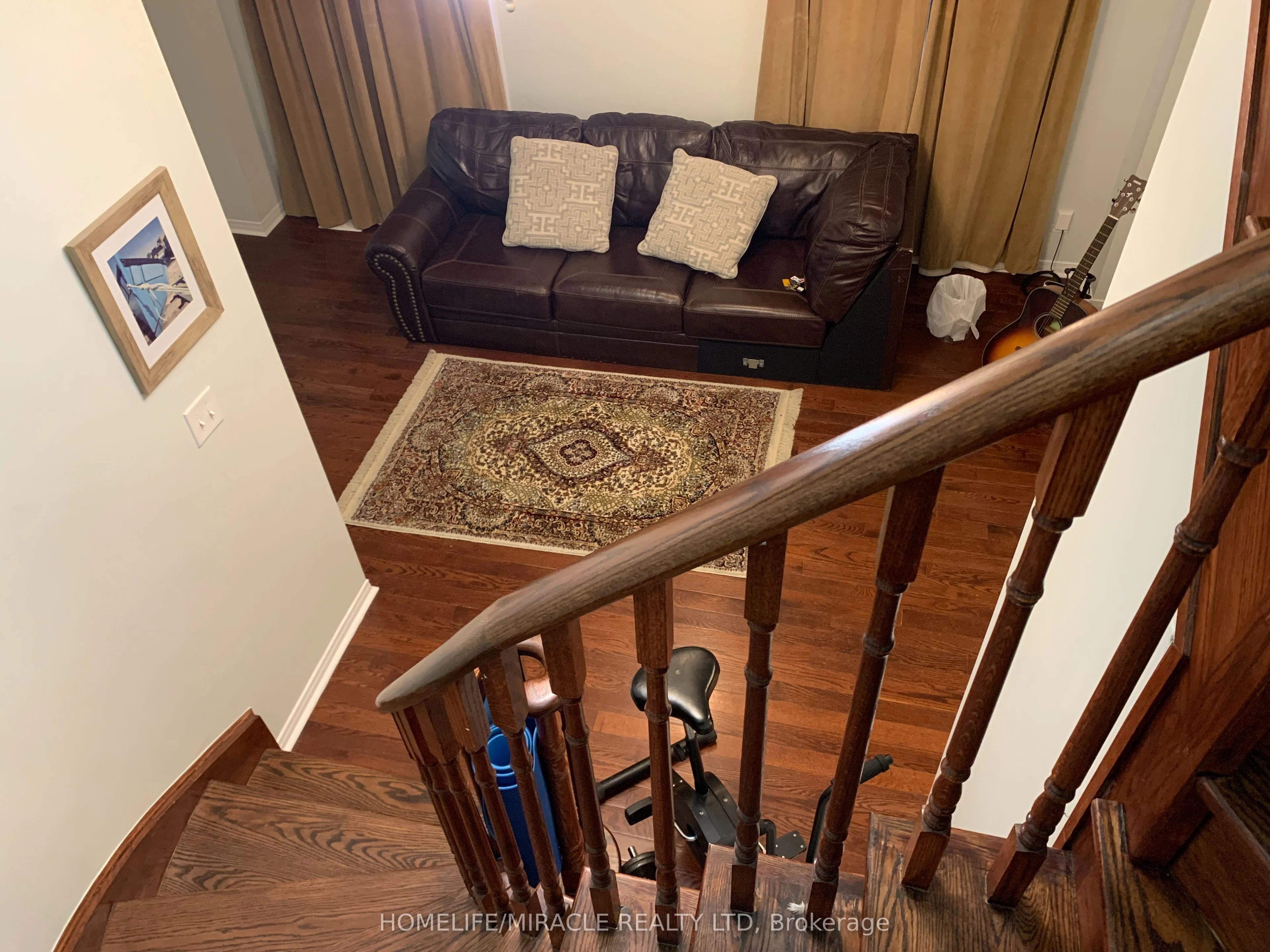 2275 Stone Glen Crescent, Oakville, ON L6M 0C8
