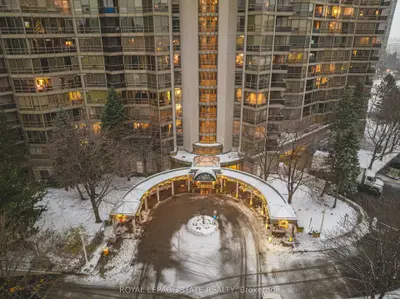 Condo Apartment in Mississauga