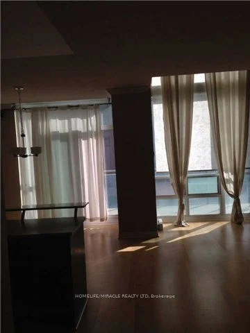 3939 Duke Of York Boulevard 310, Mississauga, ON L5B 4N2