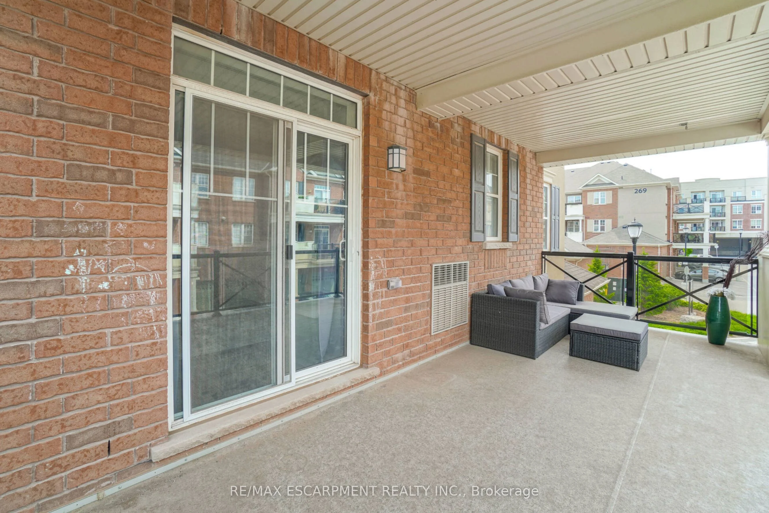 263 Georgian Drive 211, Oakville, ON L6H 0L2
