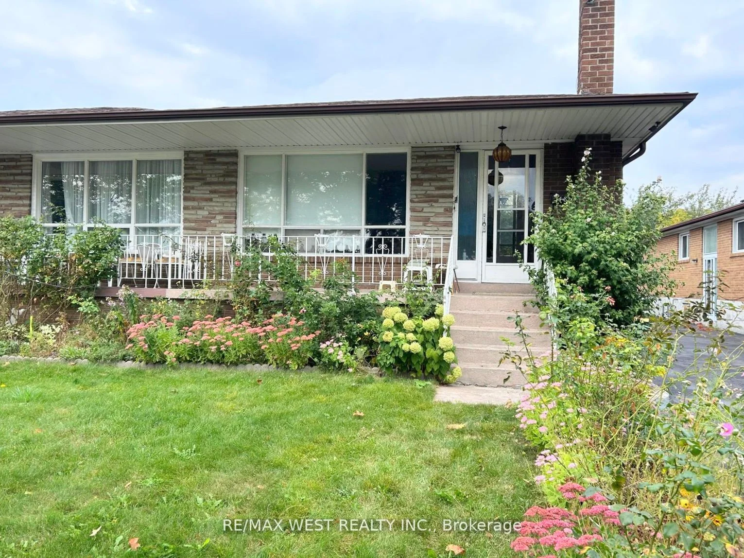 Semi-Detached in Mississauga