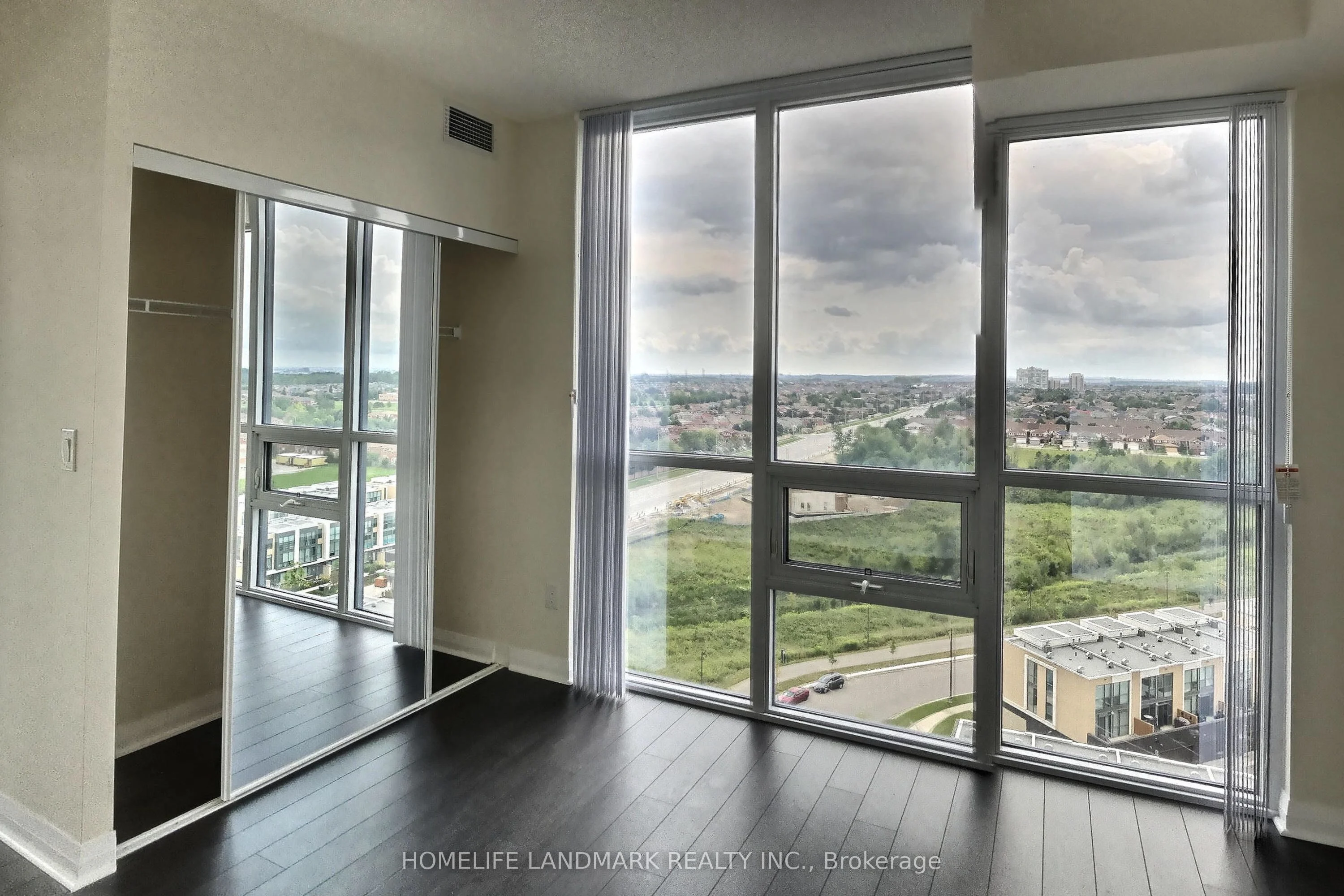 5025 Four Springs Avenue 1207, Mississauga, ON L5R 0G6