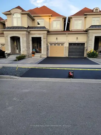 Att/Row/Townhouse in Halton Hills