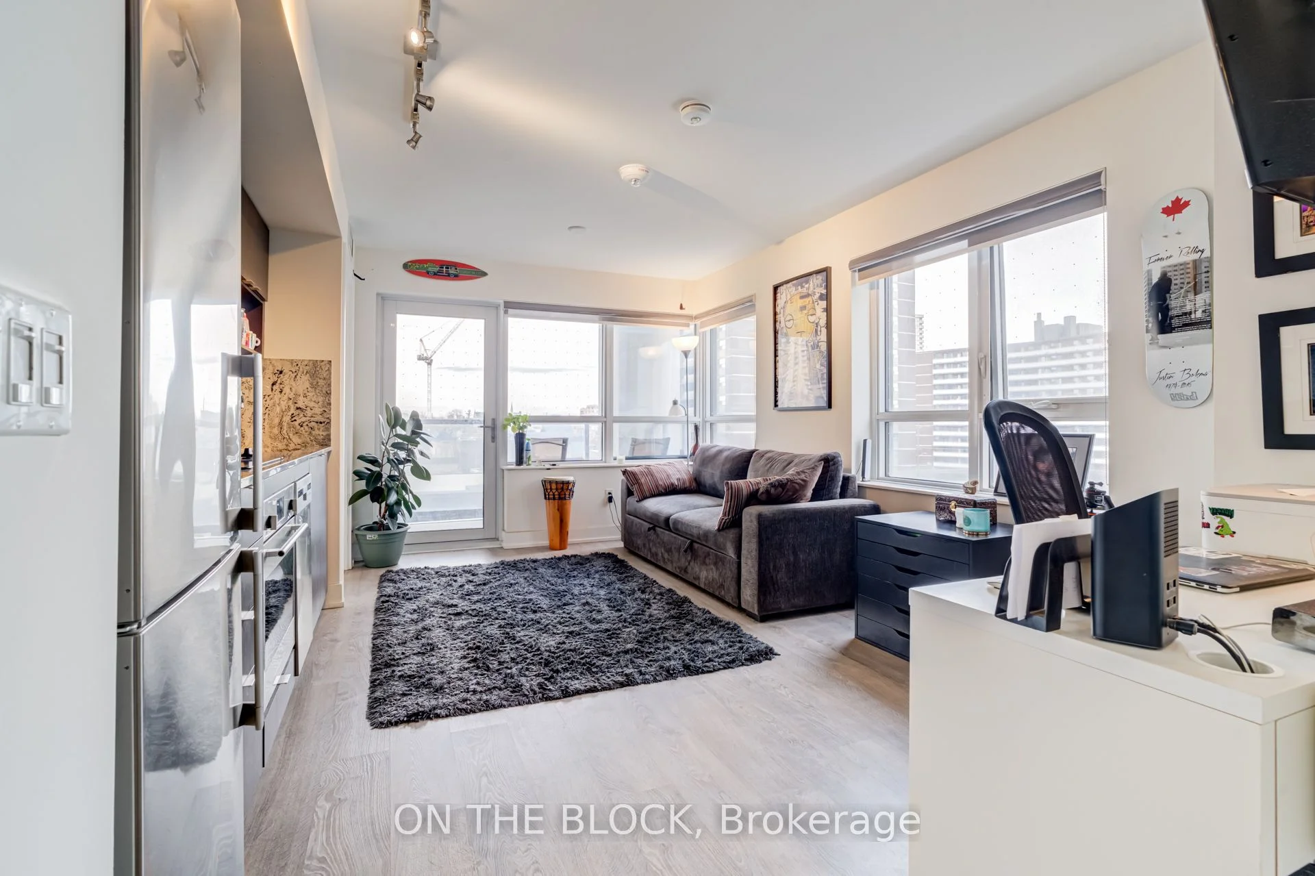 Condo Apartment in Toronto