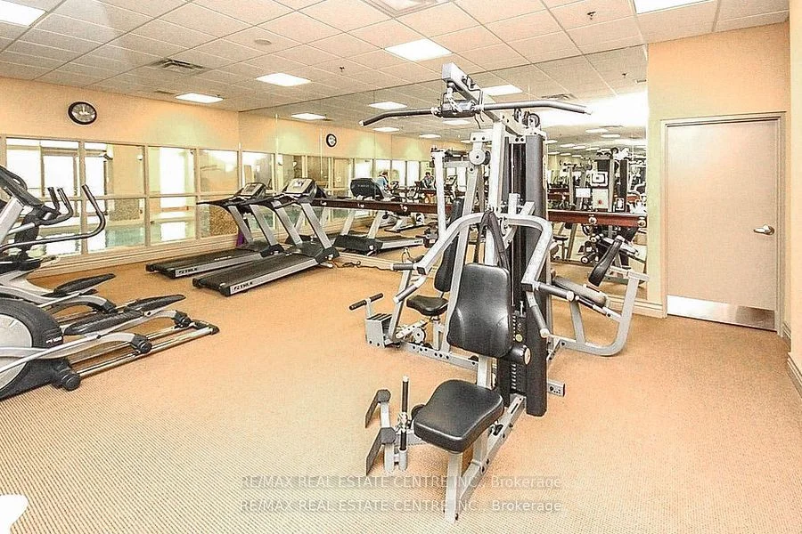 349 Rathburn Road W 801, Mississauga, ON L5B 0G9