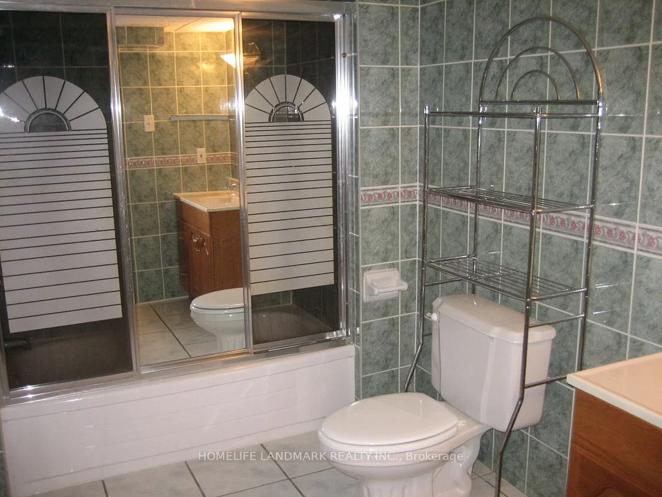 4461 Weymouth Commons Crescent, Mississauga, ON L5R 1P5