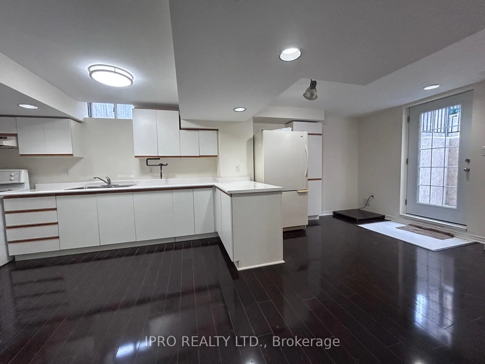 5668 Turney Drive, Mississauga, On L5m 4y9