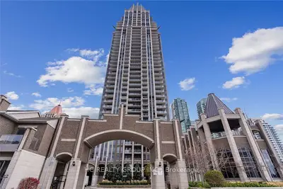 Condo Apartment in Mississauga