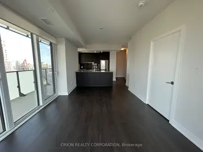 Condo Apartment in Mississauga