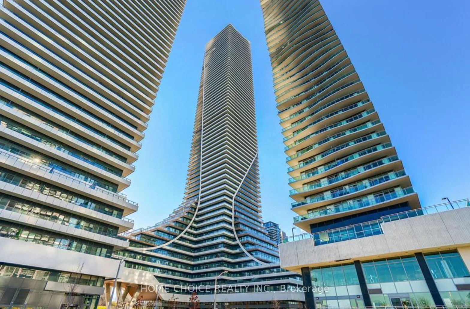 Condo Apartment in Toronto