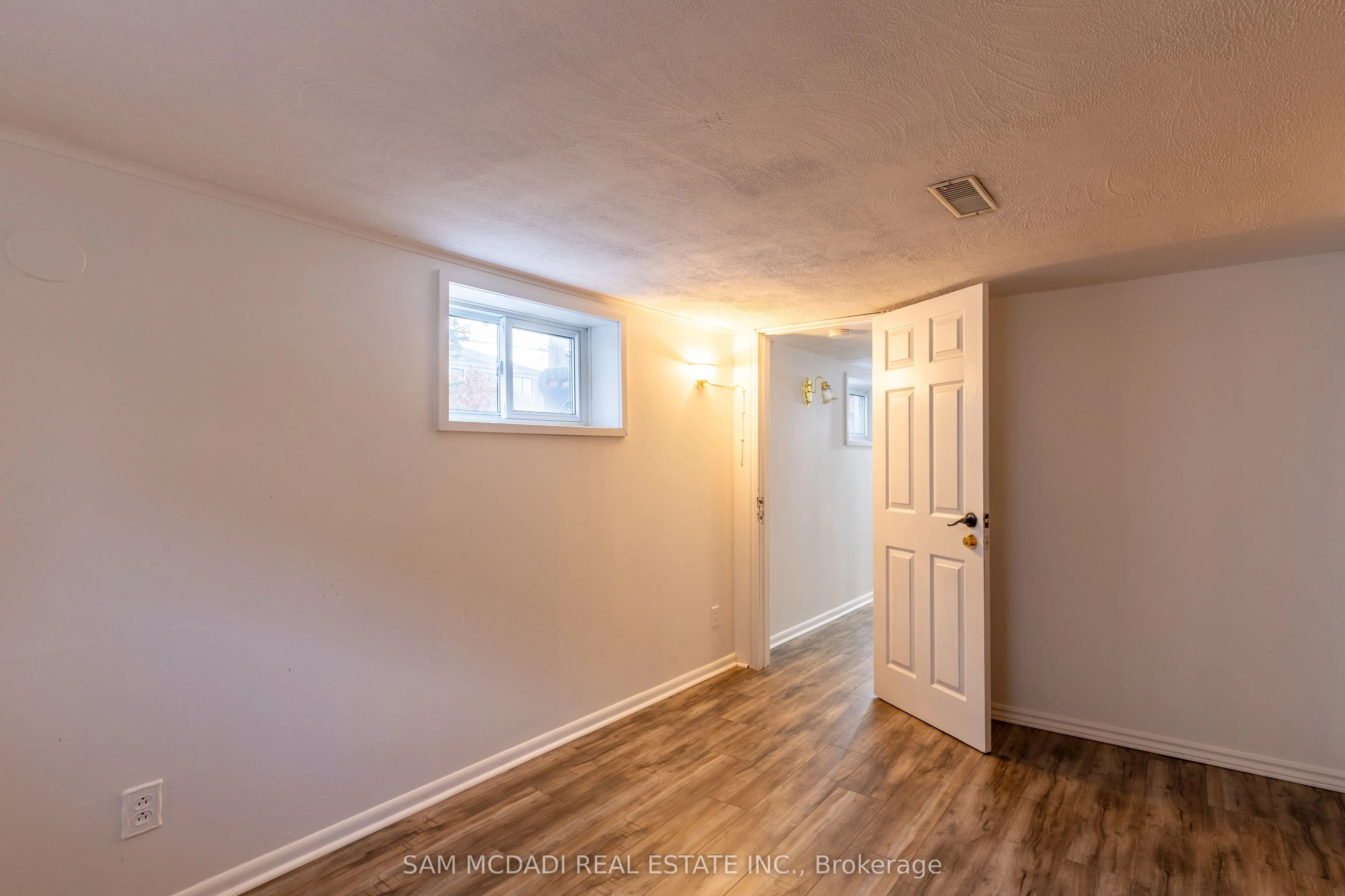 482 Brookside Drive, Oakville, On L6k 1r3