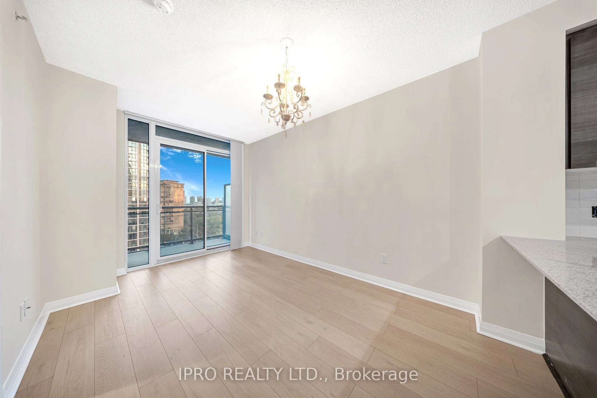 5033 Four Springs Avenue S 1320, Mississauga, ON L5R 0G6